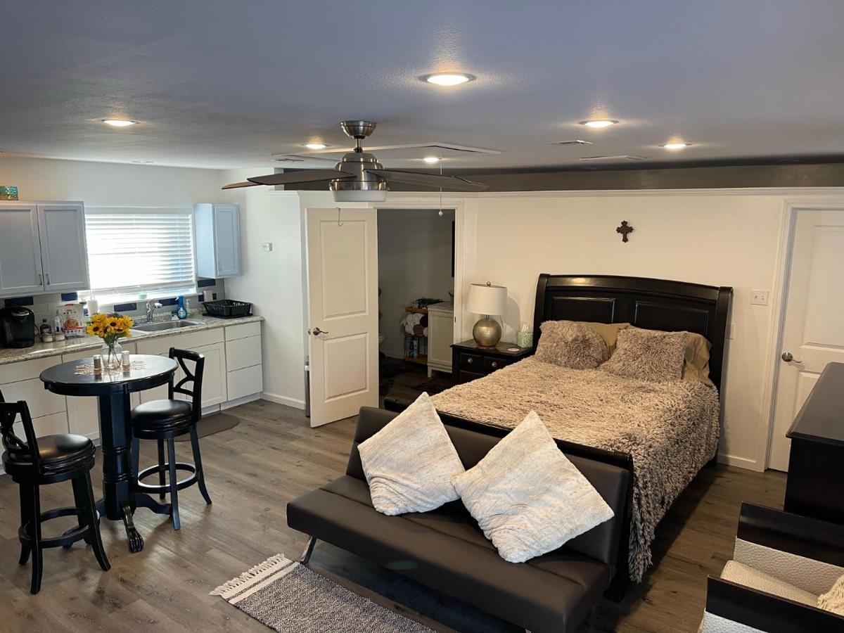 Serenity Home LaPlace Exterior photo