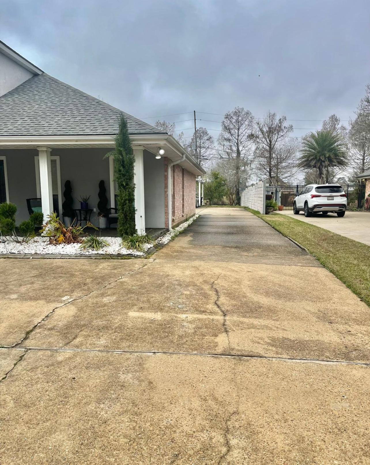 Serenity Home LaPlace Exterior photo
